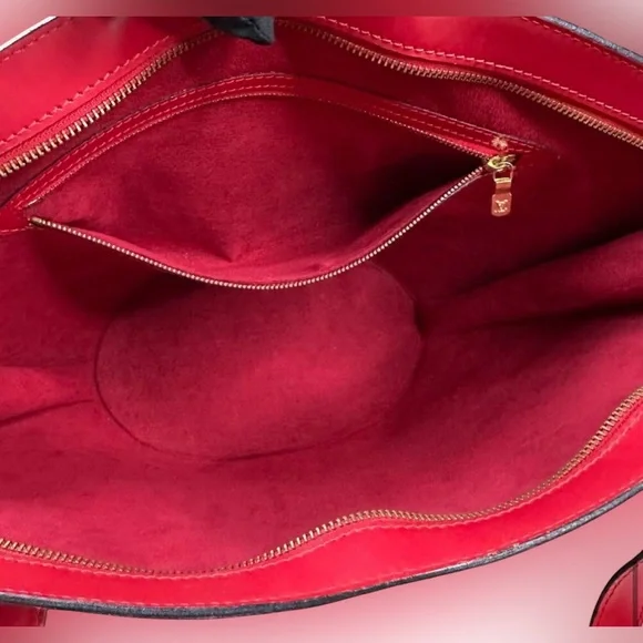 Authentic Louis Vuitton Leather Epi Saint
Jacques GM LargeSatchel EUCw/ dust bag - Picture 9 of 11